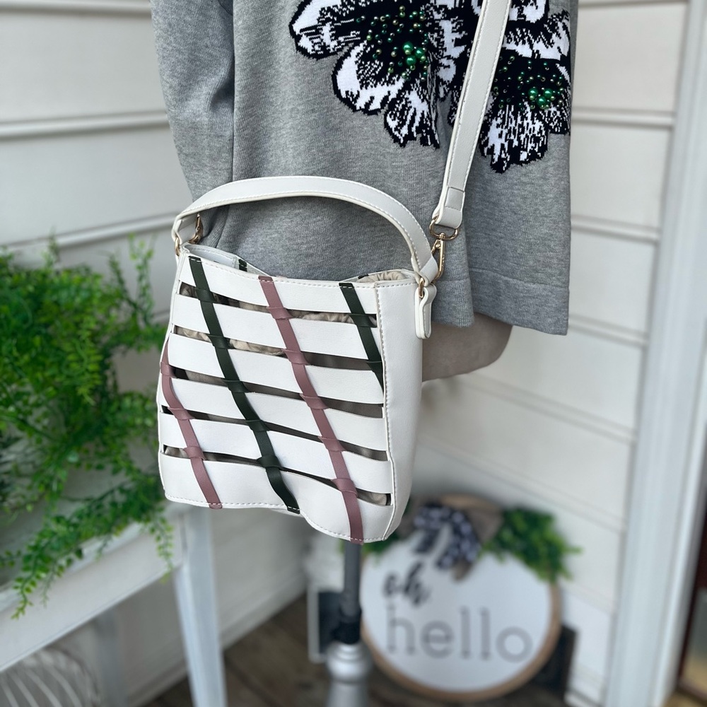 Mersi ✨ Spring Crossbody + handbag, Medium Size, White, EUC
